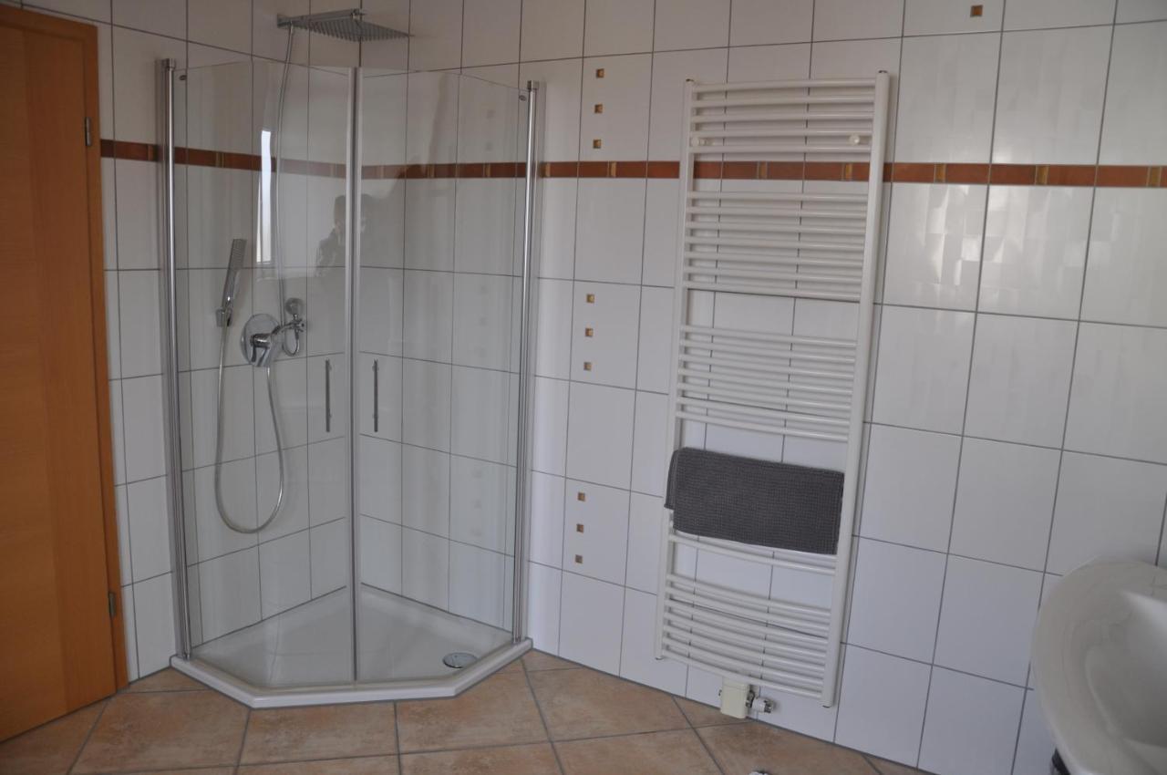 Schnurs Ferienwohnung Römerberg Extérieur photo