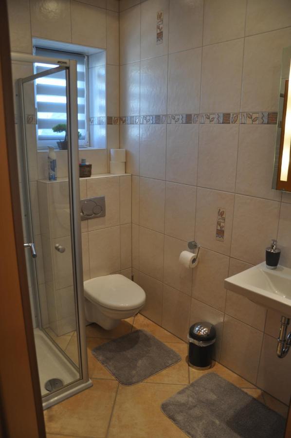 Schnurs Ferienwohnung Römerberg Extérieur photo
